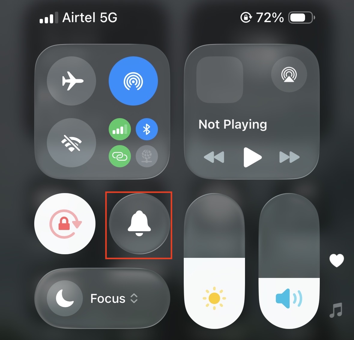Why iPhone 17 Pro Max Won’t Vibrate Even When Vibration Is Turned On