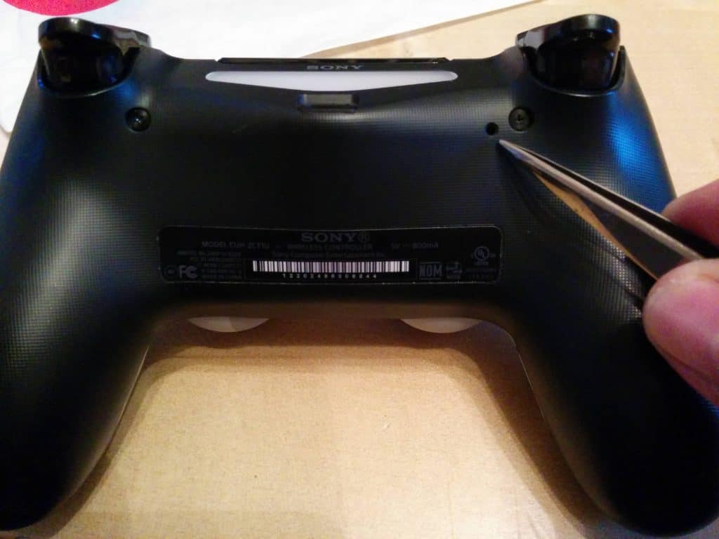 Top 5 Ways to Fix PS4 Controller Flashing or Blinking White Light in 2024
